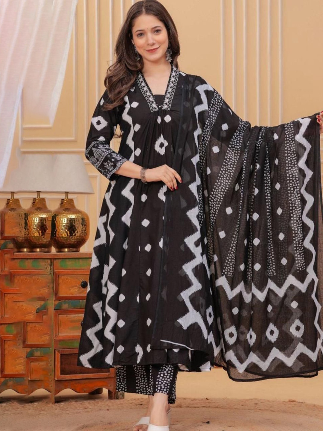 

MILAAV Geometric Printed V-neck Pure Cotton A-Line Kurta With Trousers & Dupatta, Black