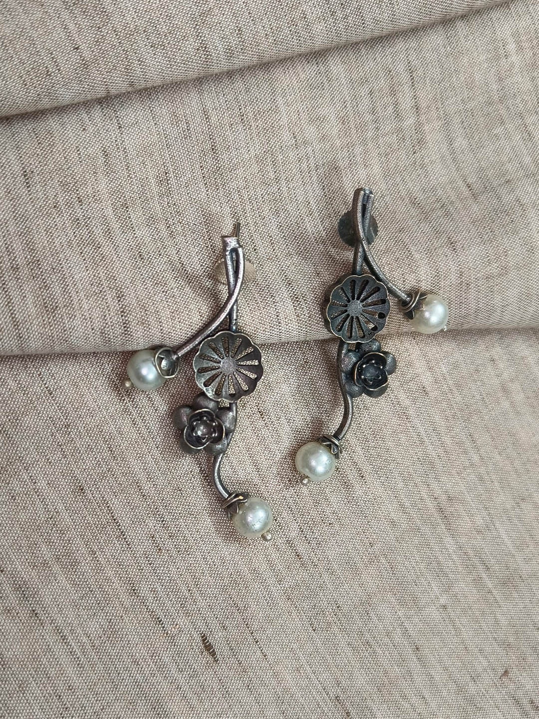 

Molcha Contemporary Drop Earrings, Silver