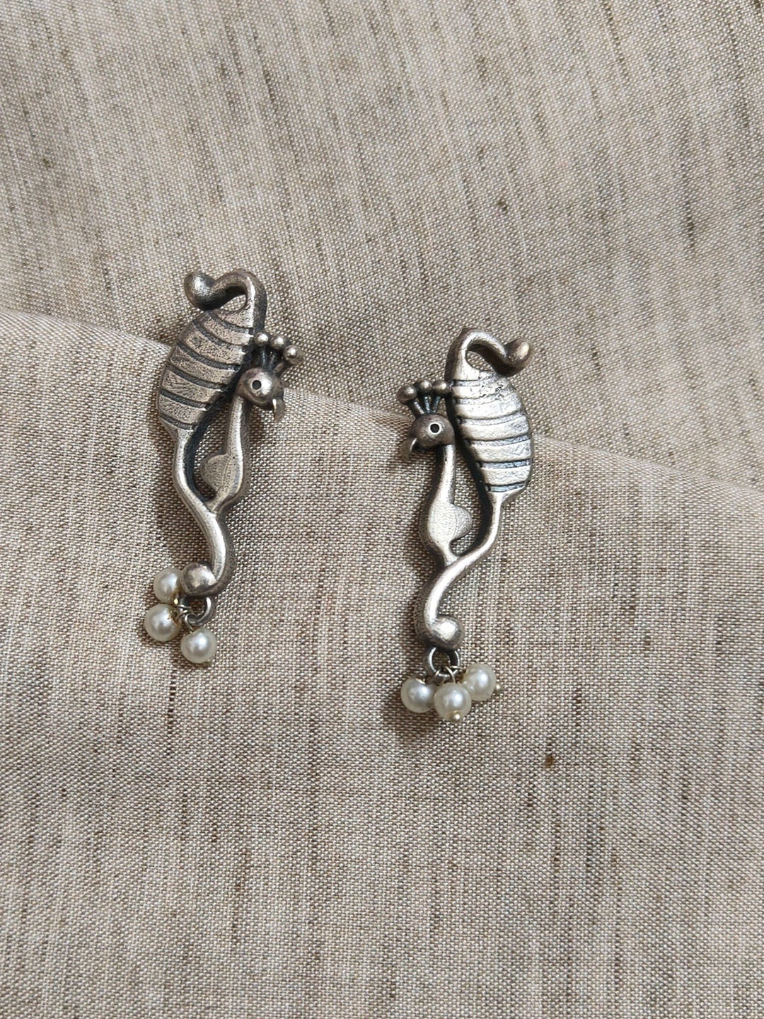 

Molcha Silver-Plated Contemporary Shaped Drop Earrings