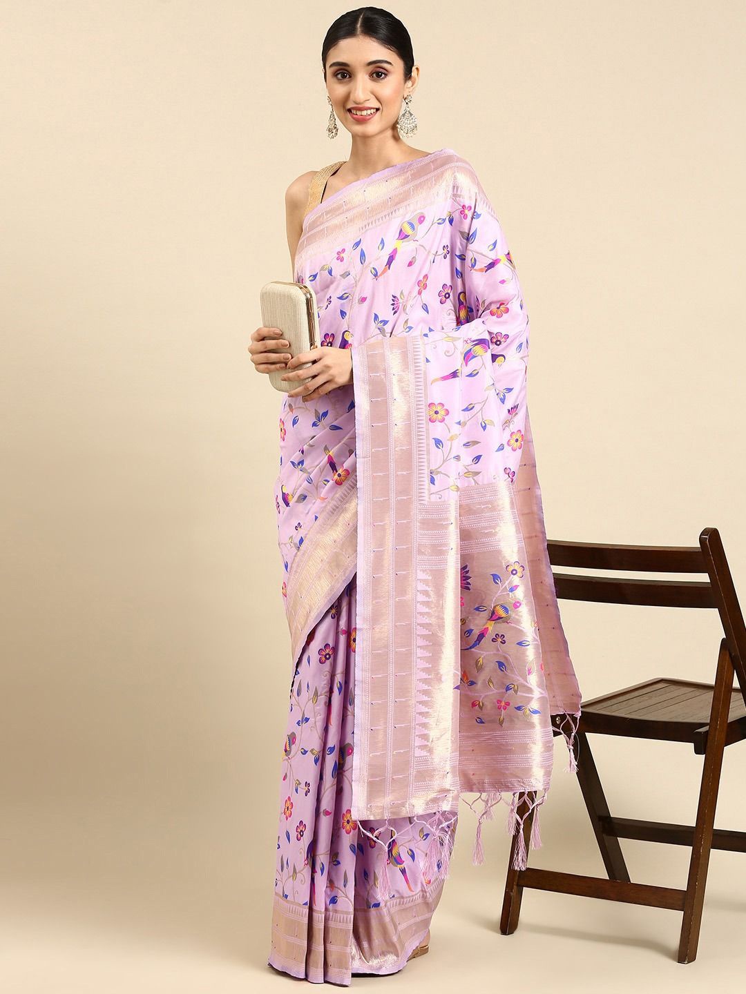 

DIVASTRI Woven Design Zari Paithani Saree With Unstitched Blouse Piece, Lavender