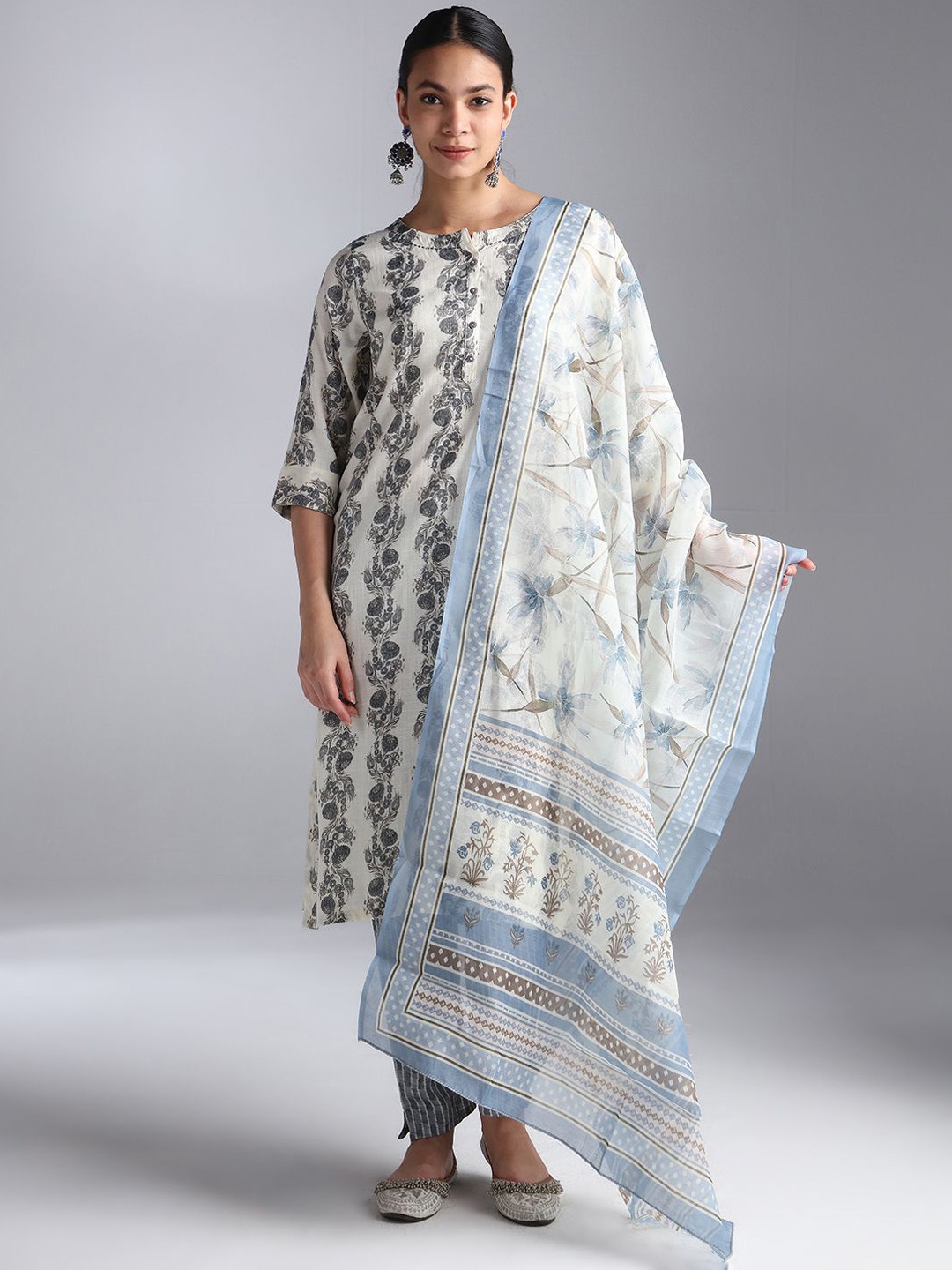 

House Of Dharaa Floral Printed Round Neck Kurta With Trousers & Dupatta, Cream