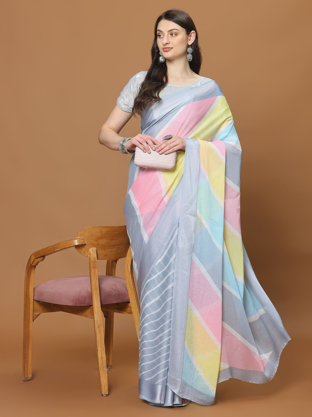 

Meena Bazaar Poly Chiffon Saree, Grey