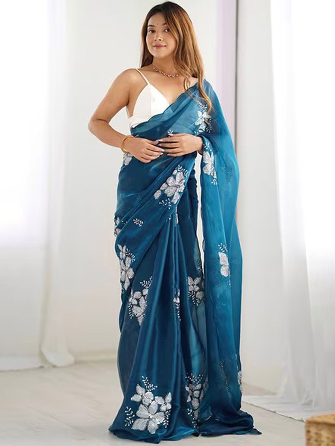 

Ekta Textiles Floral Sequinned Satin Bomkai silk Saree, Blue