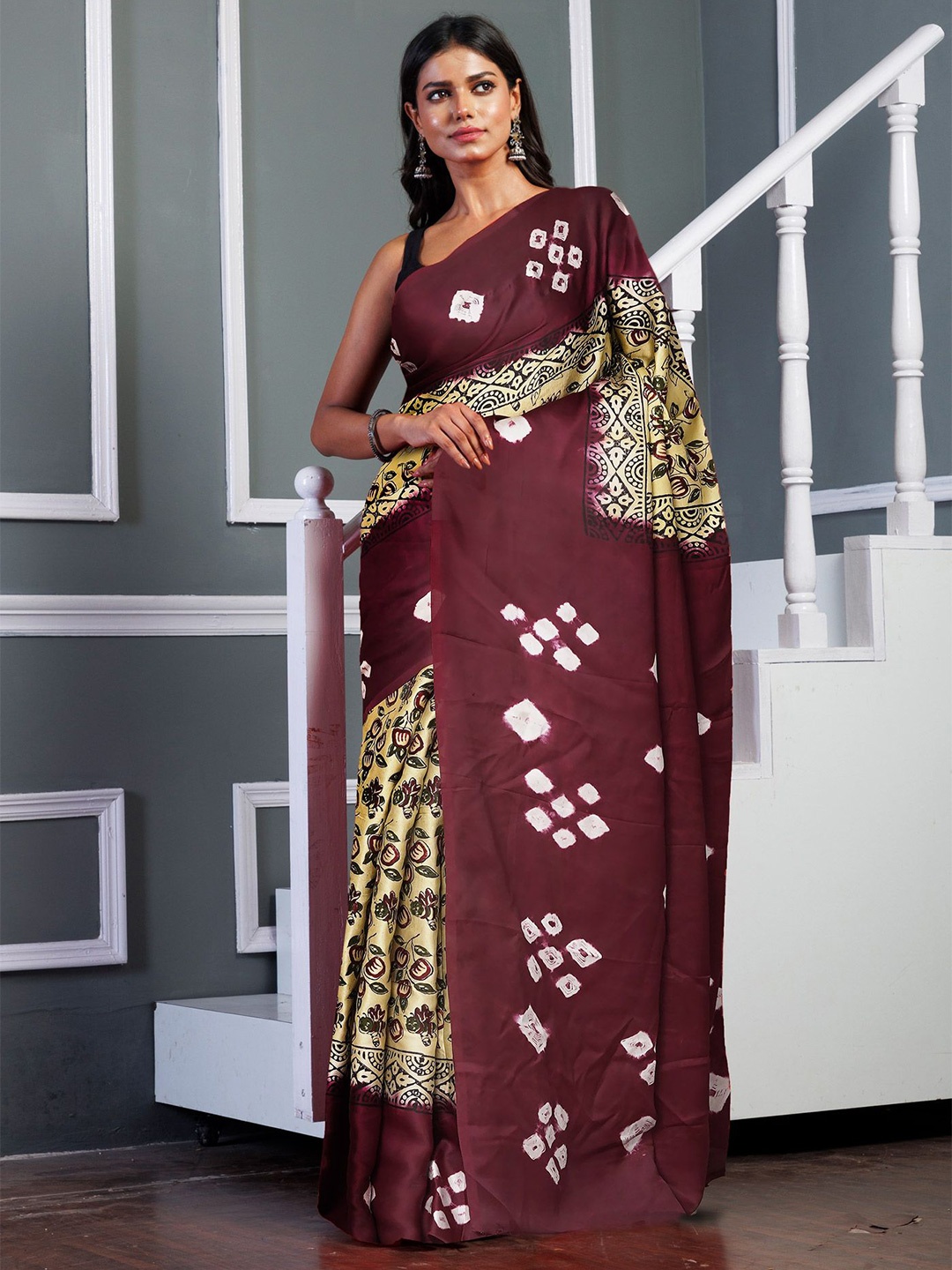 

Unnati Silks Bandhani Women Handloom Block Print Saree, Cream