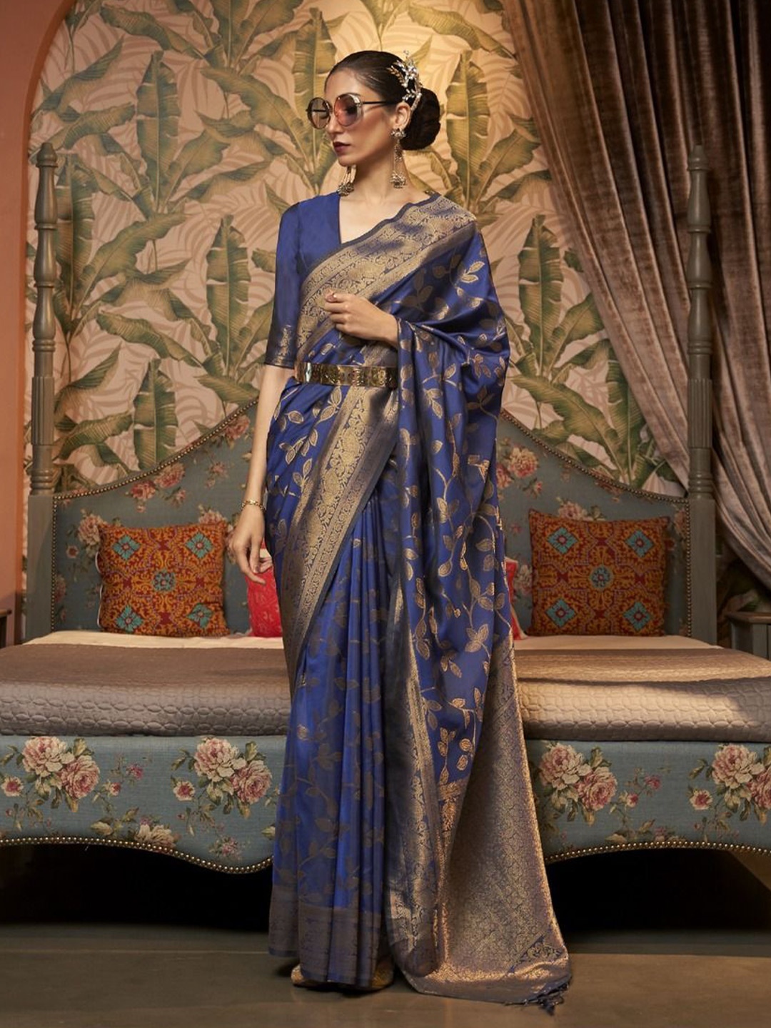 

Anouk Woven Design Zari Silk Blend Banarasi Saree, Navy blue