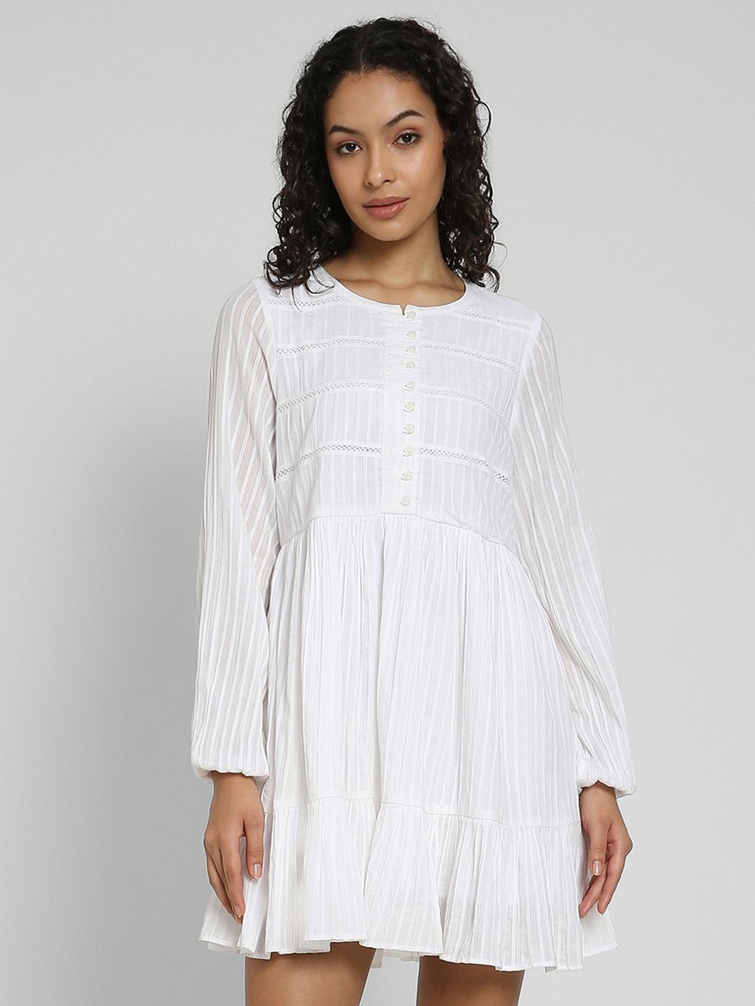 

AMERICAN EAGLE OUTFITTERS Round Neck Puff Sleeves Tiered A-Line Mini Dress, White