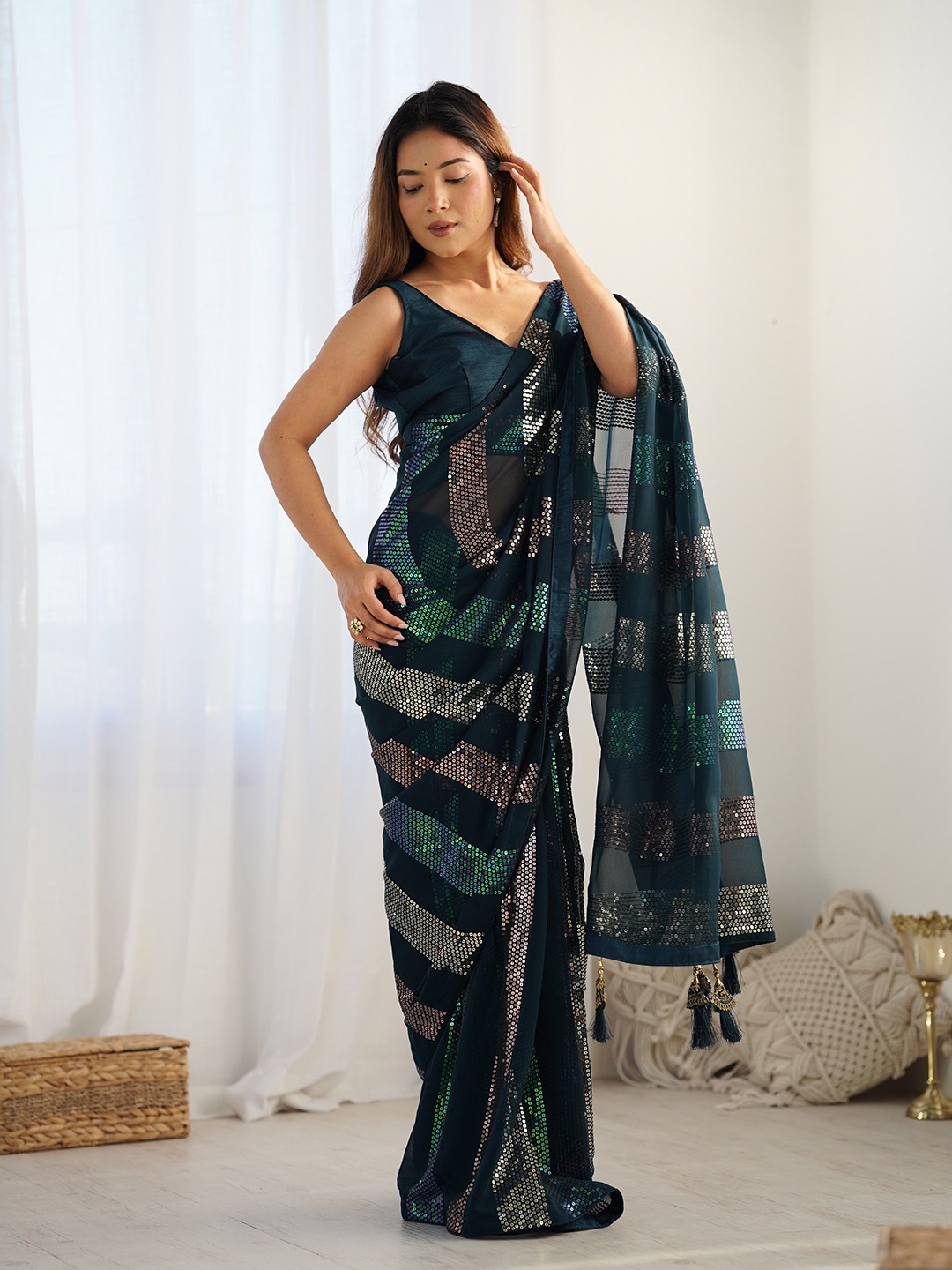 

VARNI FABRICS Embellished Sequinned Pure Georgette Saree, Teal