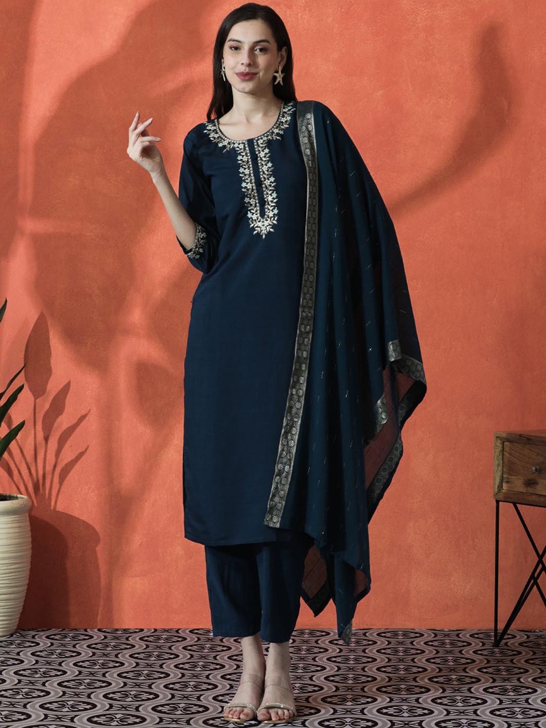 

Sangria Embroidered Straight Kurta Set With Dupatta, Blue