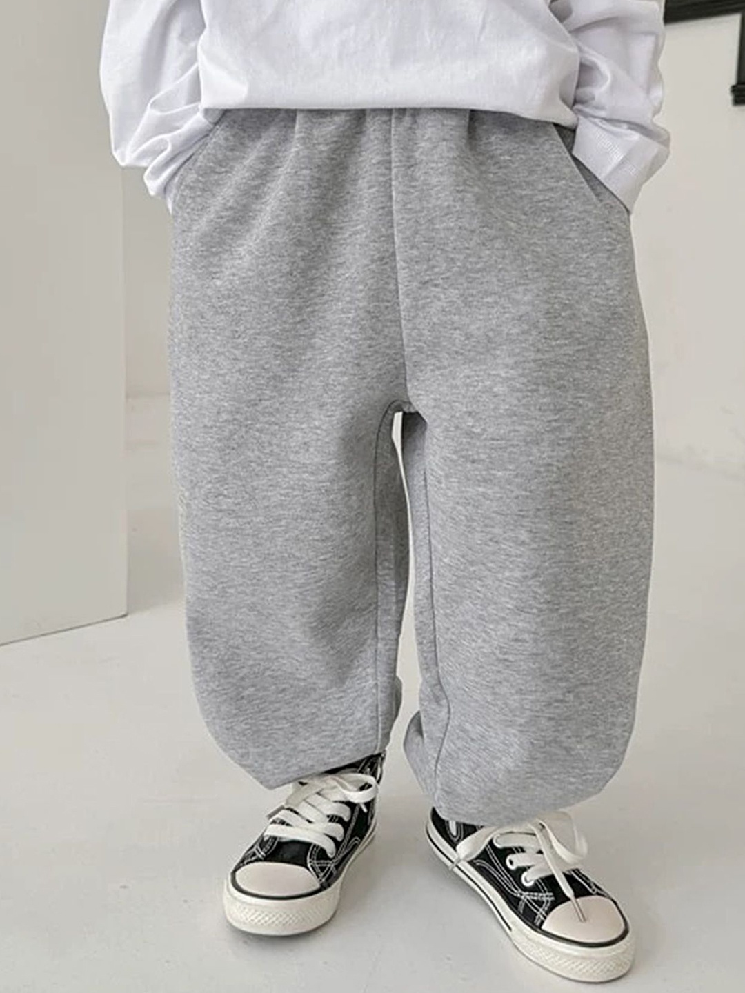 

LULU & SKY Boys Loose Fit High-Rise Trousers, Grey