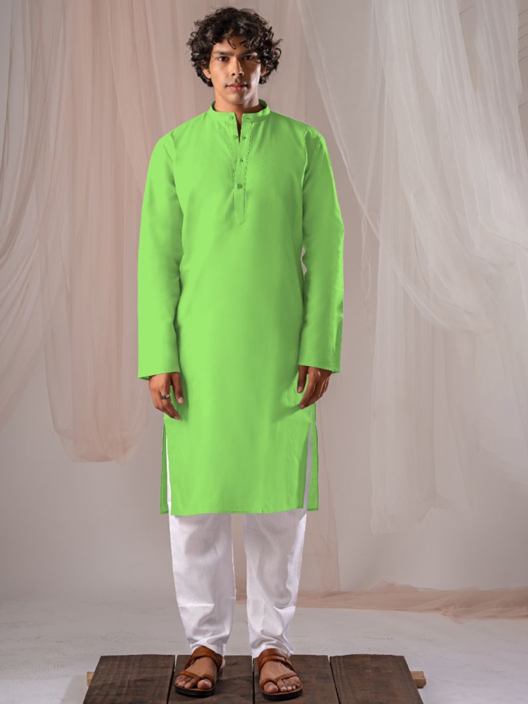 

5 Stitch Band Collar Straight Kurta With Pyjamas, Green