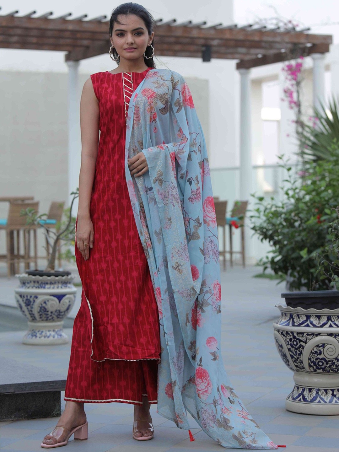 

Ahalyaa Geometric Printed Gotta Patti Pure Cotton Straight Kurta With Palazzos And Dupatta, Red