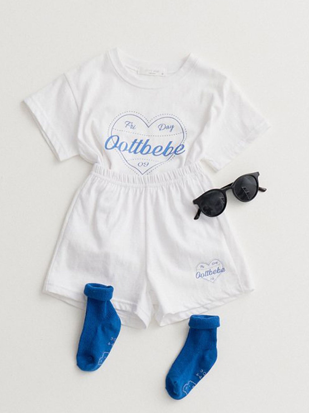 

LULU & SKY Kids Printed Round Neck Cotton T-Shirt With Shorts, White