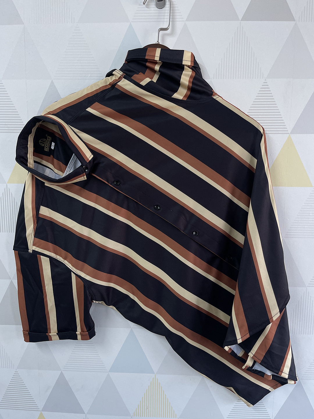 

iCome Men Spread Collar Vertical Striped Cotton Linen Casual Shirt, Black