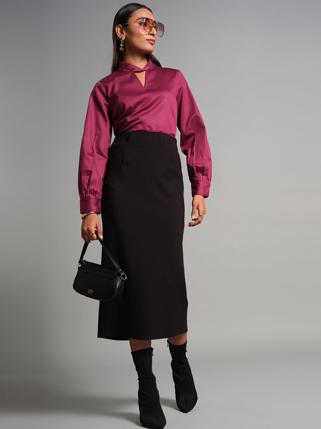 

AND Women Solid Choker Neck Cotton Top, Magenta
