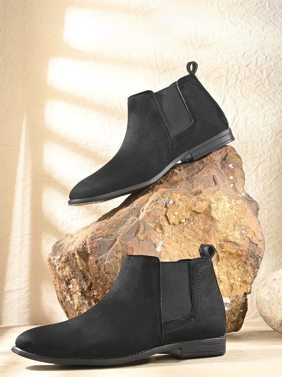 

KRAASA Men Casual Round Toe Chelsea Boots, Black