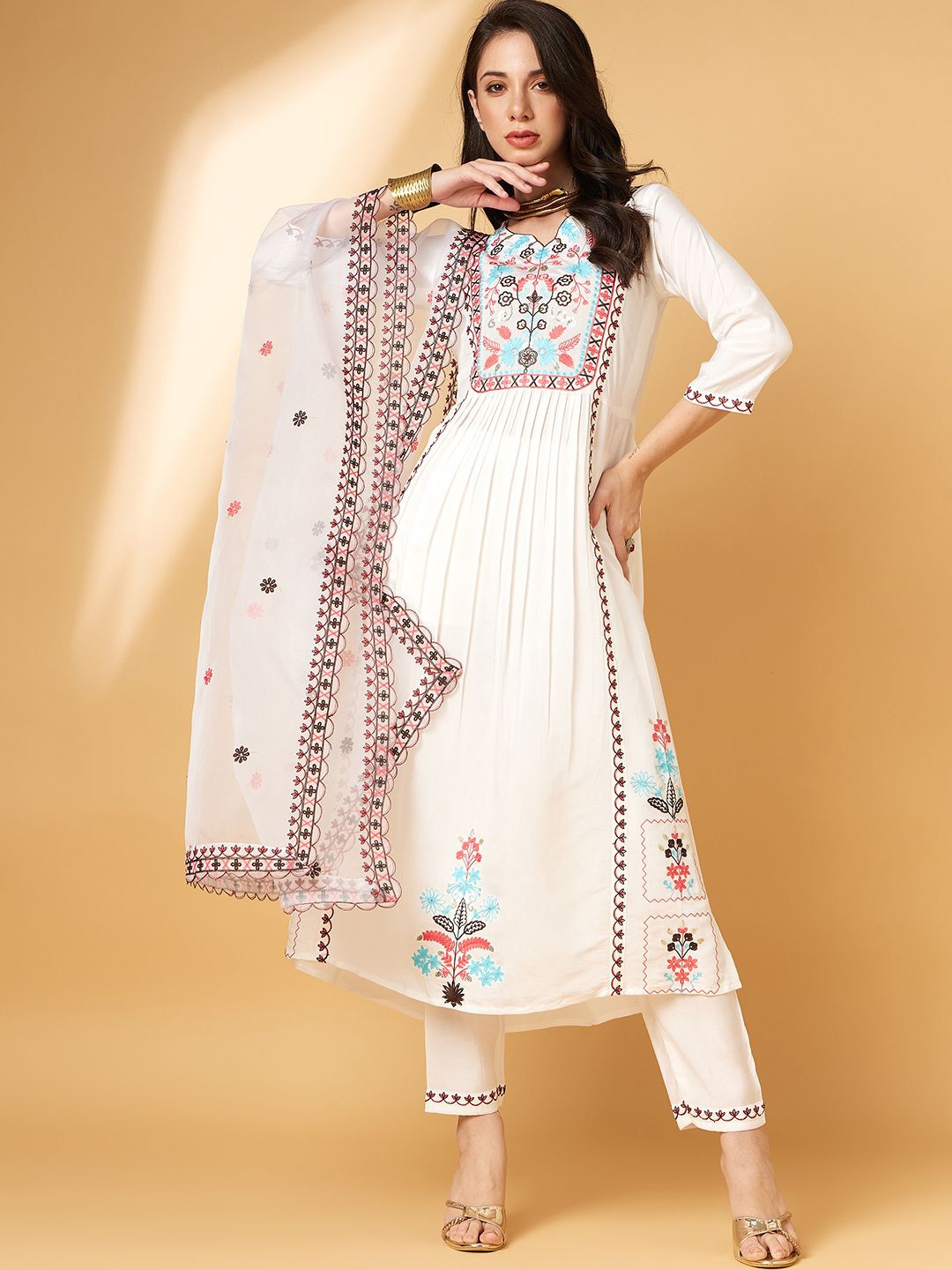 

SheWill Floral Embroidered Notch Neck Straight Kurta With Trouser & Dupatta, Off white