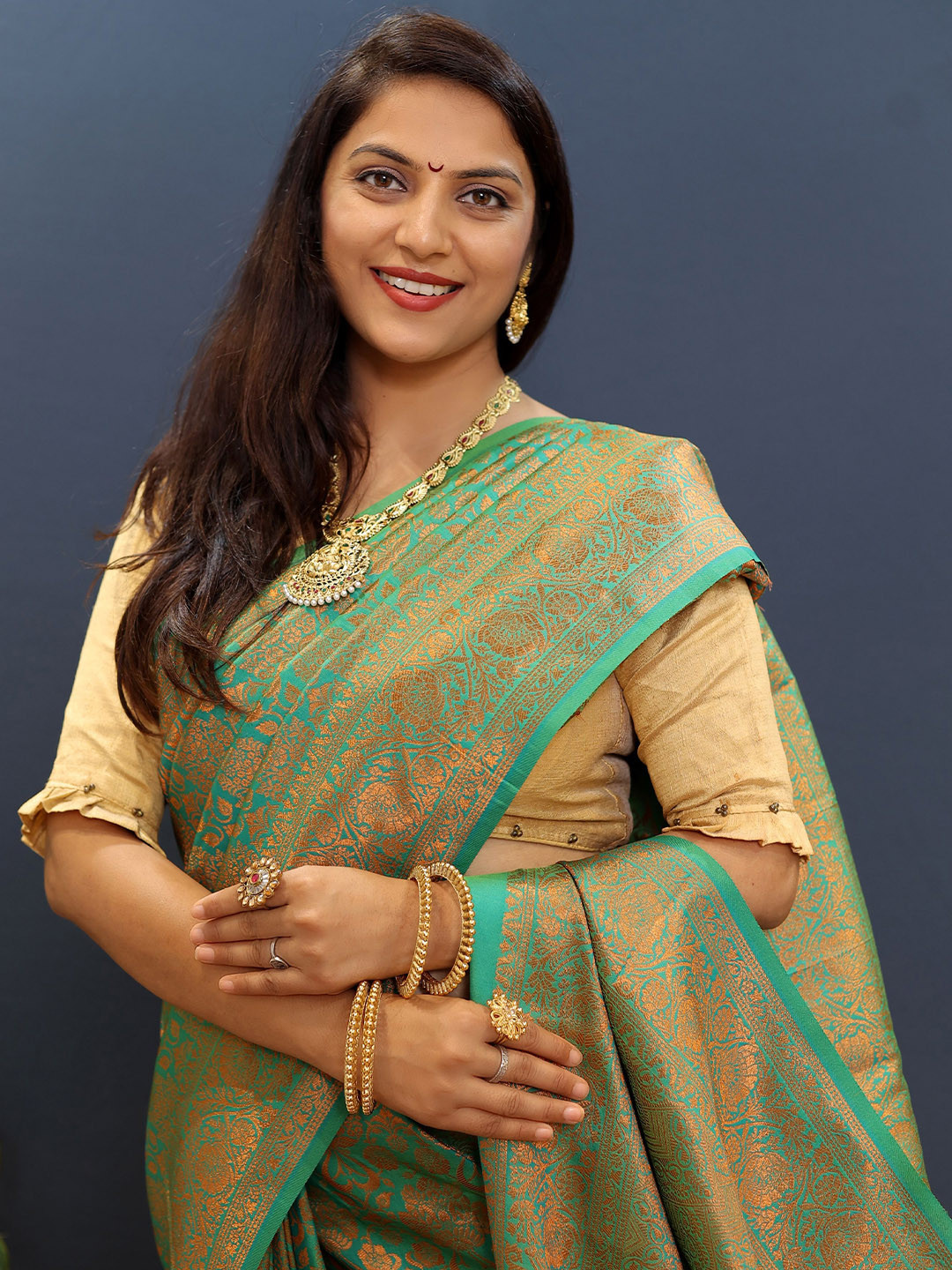 

Kandora Woven Design Zari Pure Silk Paithani Saree, Green