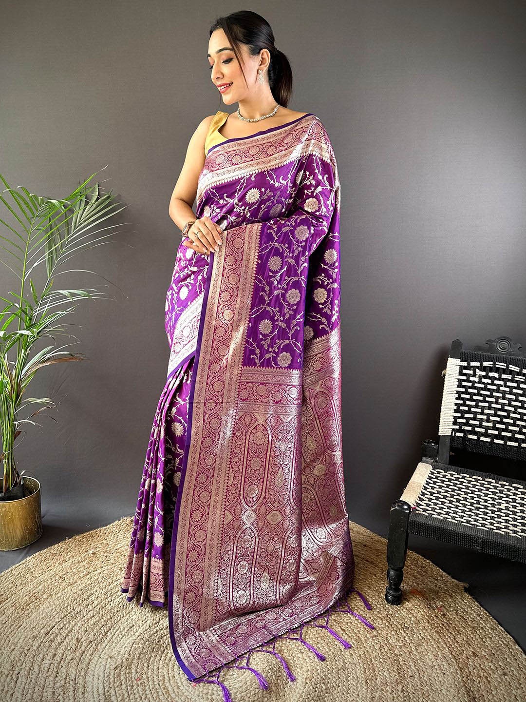 

LeeliPeeri Designer Woven Design Zari Banarasi Saree, Purple