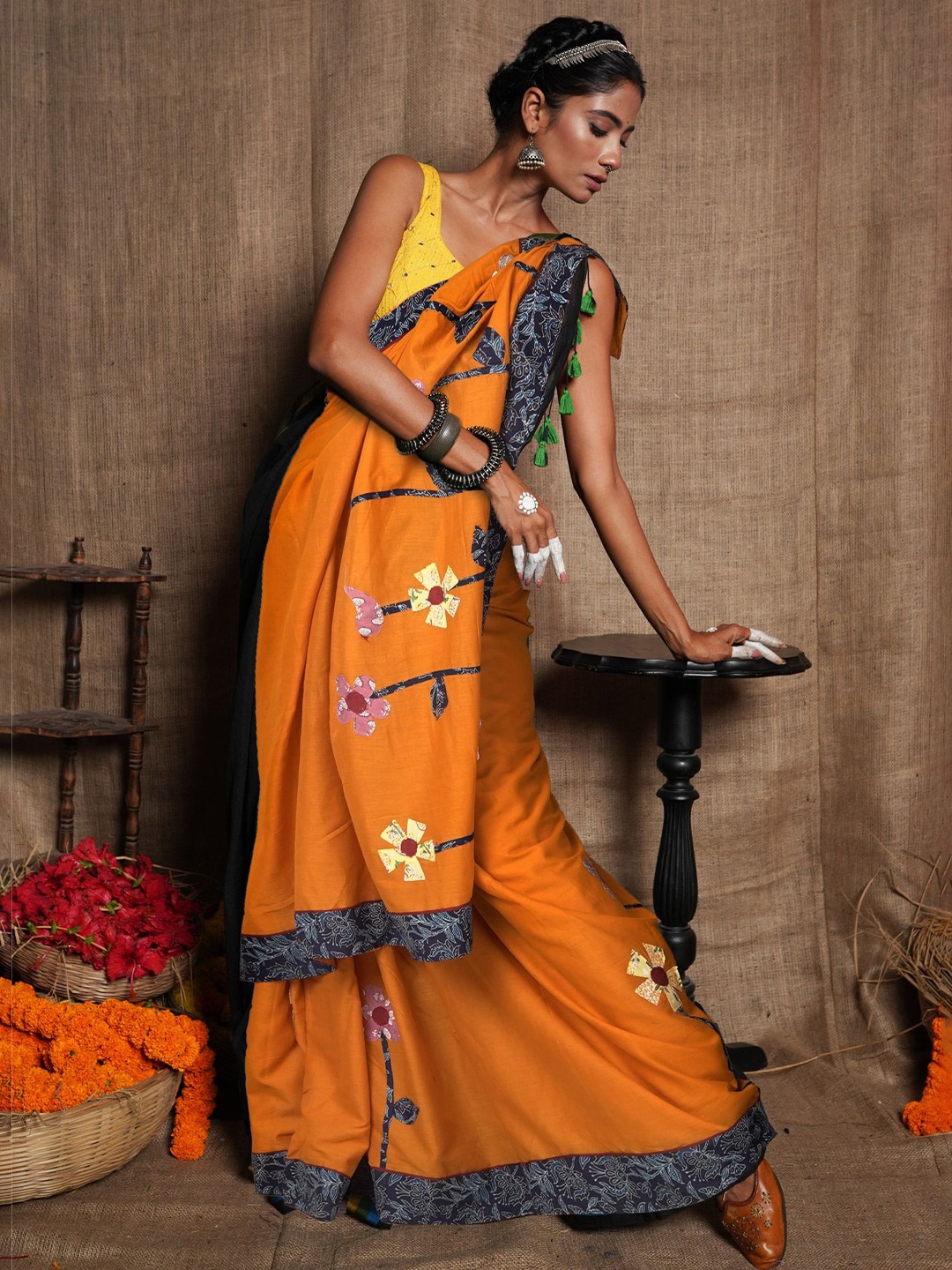 

Unnati Silks Floral Appliqued Pure Cotton Handloom Saree, Yellow