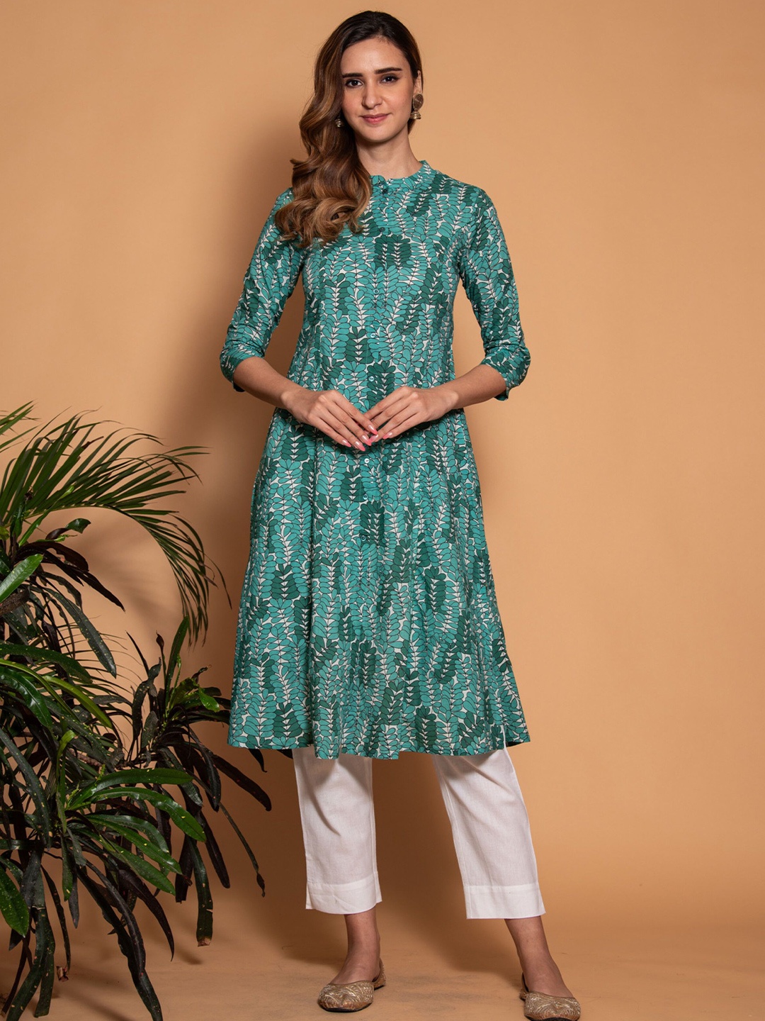 

GATIM Ethnic Motifs Printed Band Collar Cotton Straight Kurta, Green