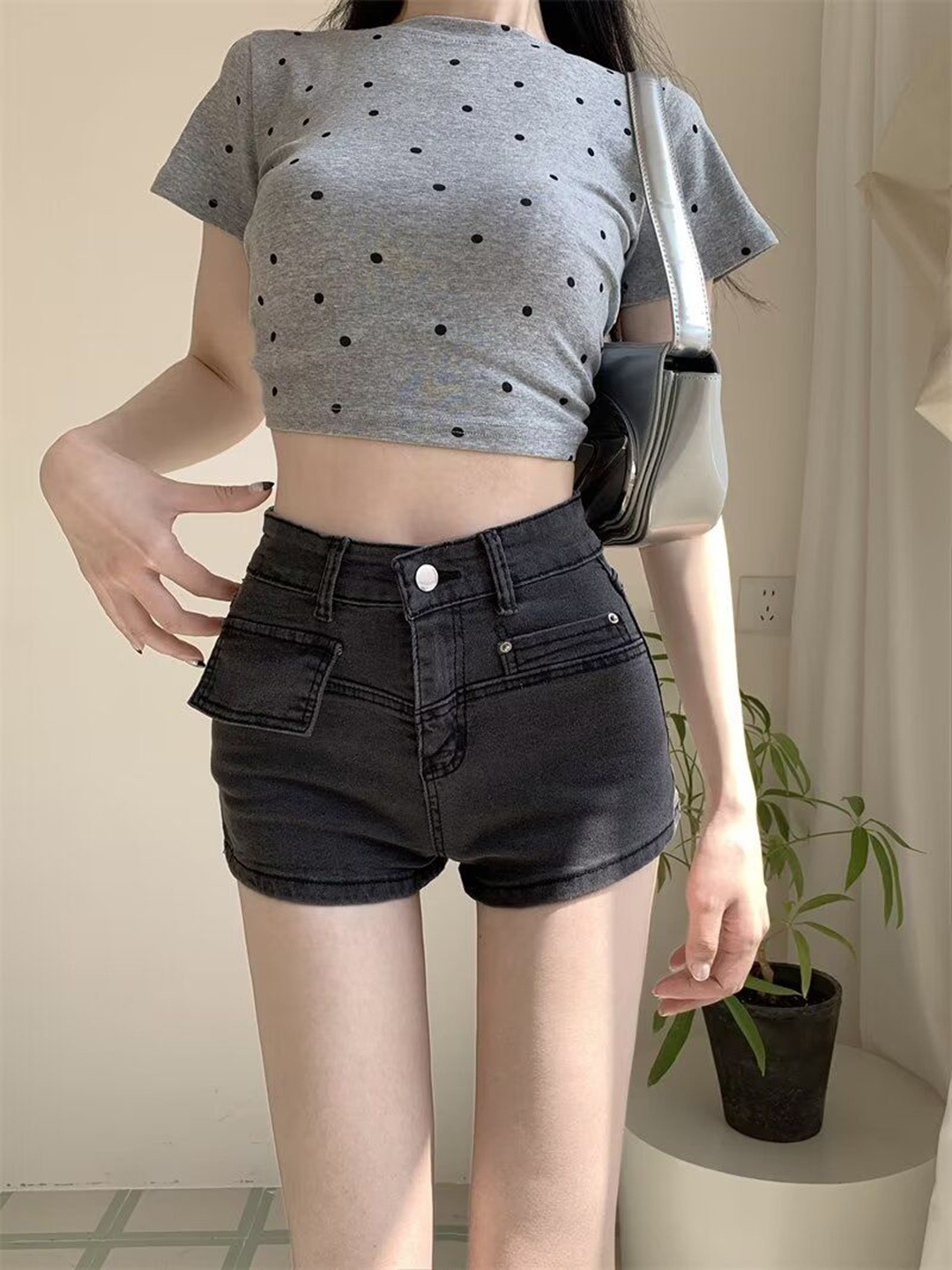 

DressBerry Women Slim Fit High-Rise Hot Pants Shorts, Black