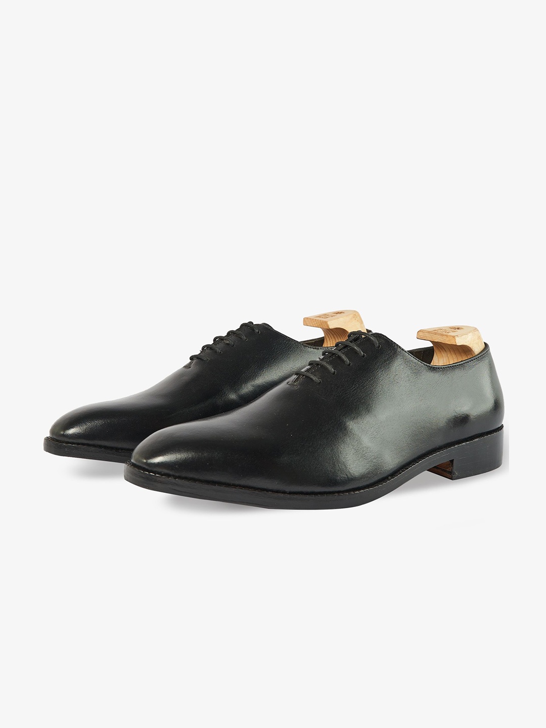 

Whitemuds Men Leather Formal Oxfords, Black