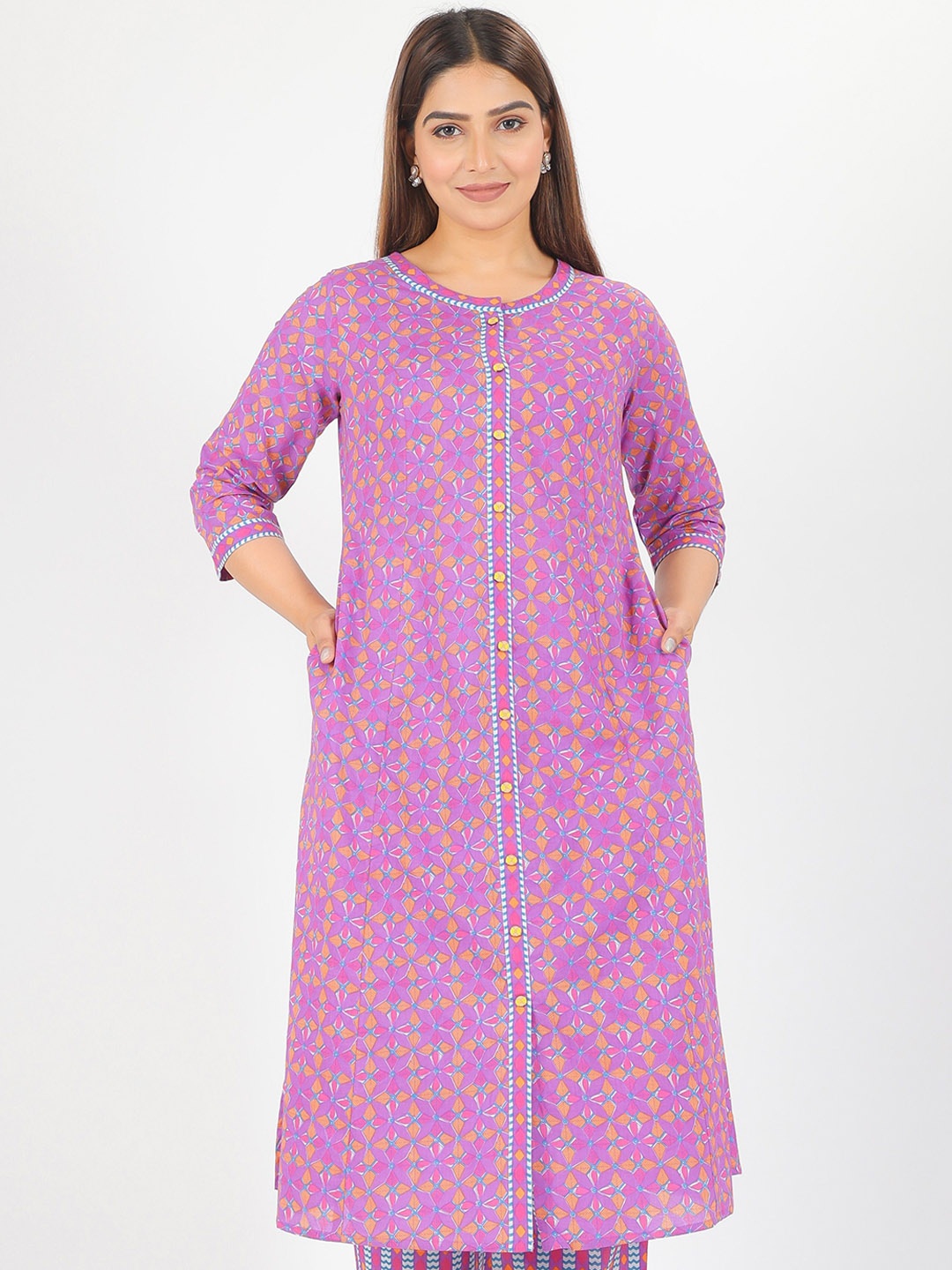 

Aramya Geometric Printed Round Neck Pure Cotton Straight Kurta, Purple