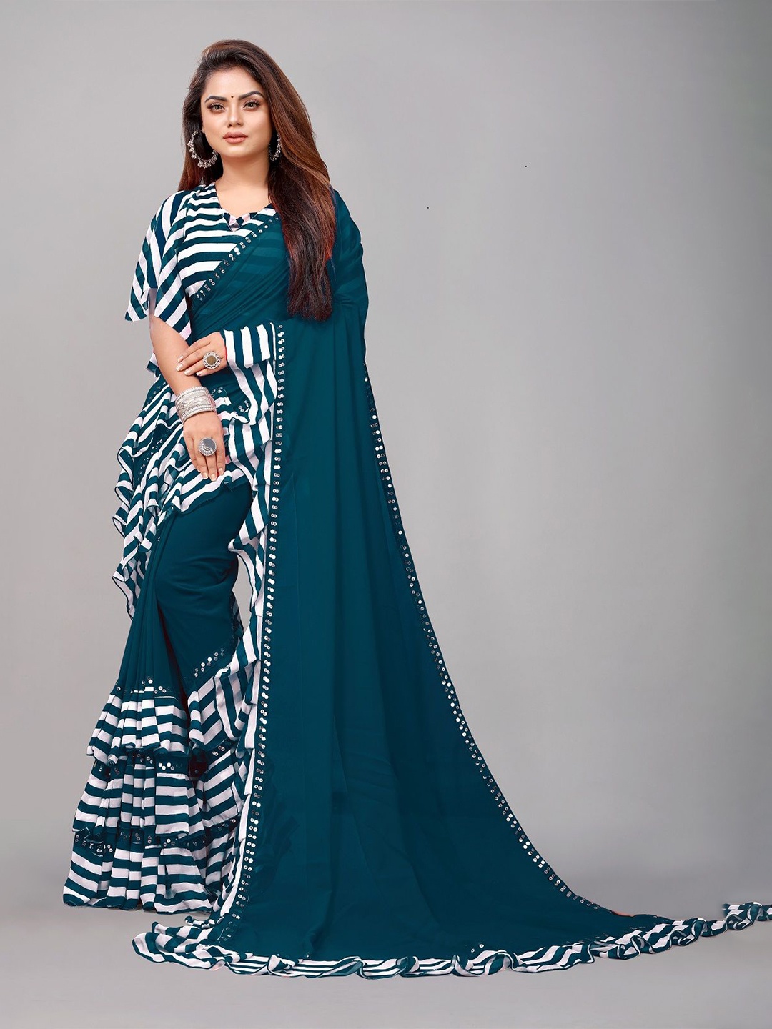 

Moda Rapido Leheriya Printed Mirror Work Saree, Teal
