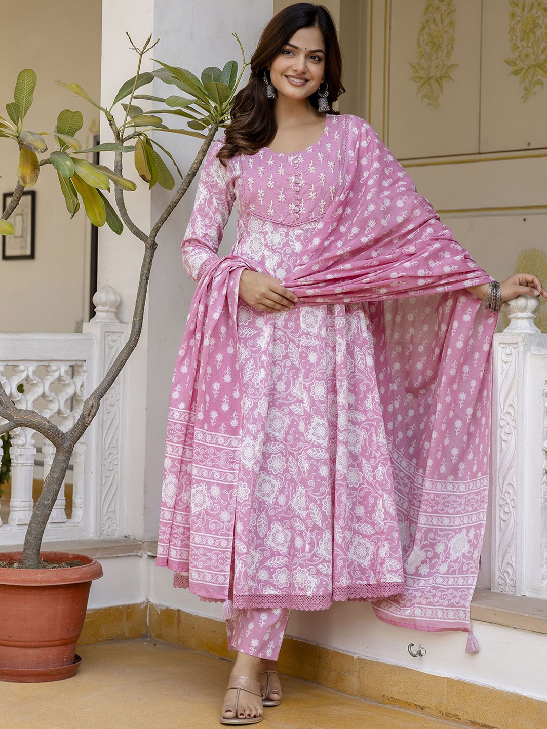 

EthniFlair Women Floral Yoke Design Empire Aari Work Pure Cotton Kurta with Trousers & With Dupatta, Pink