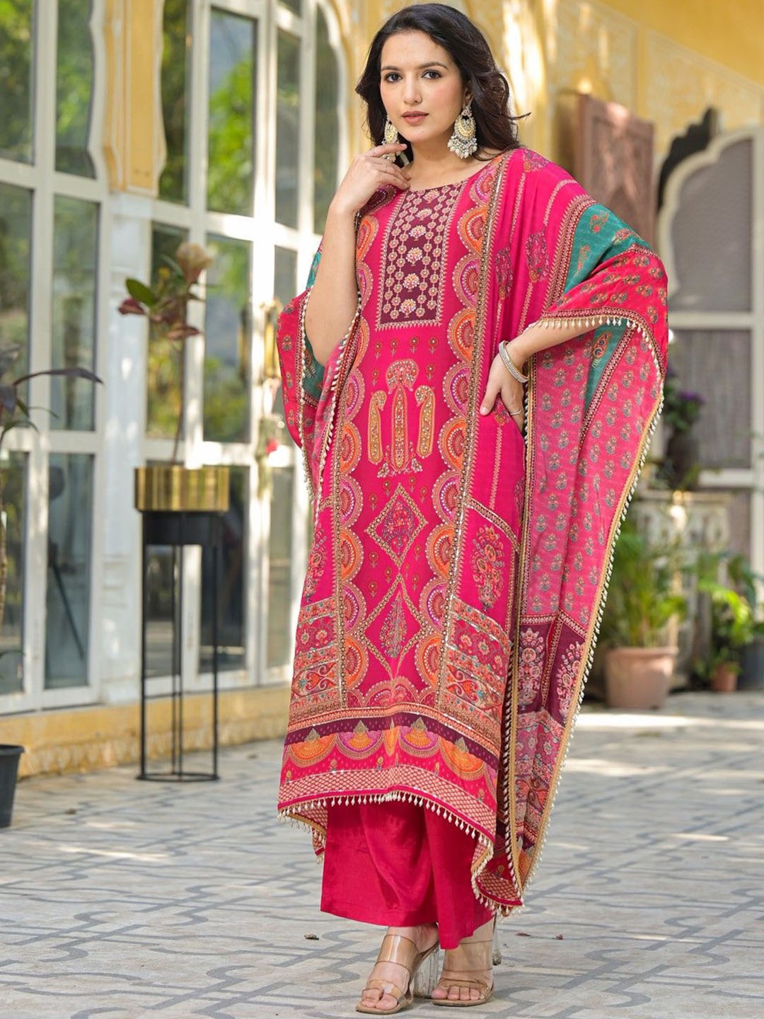 

AUTUMN LANE Floral Printed Rounds Neck Kaftan Kurta With Palazzo, Red