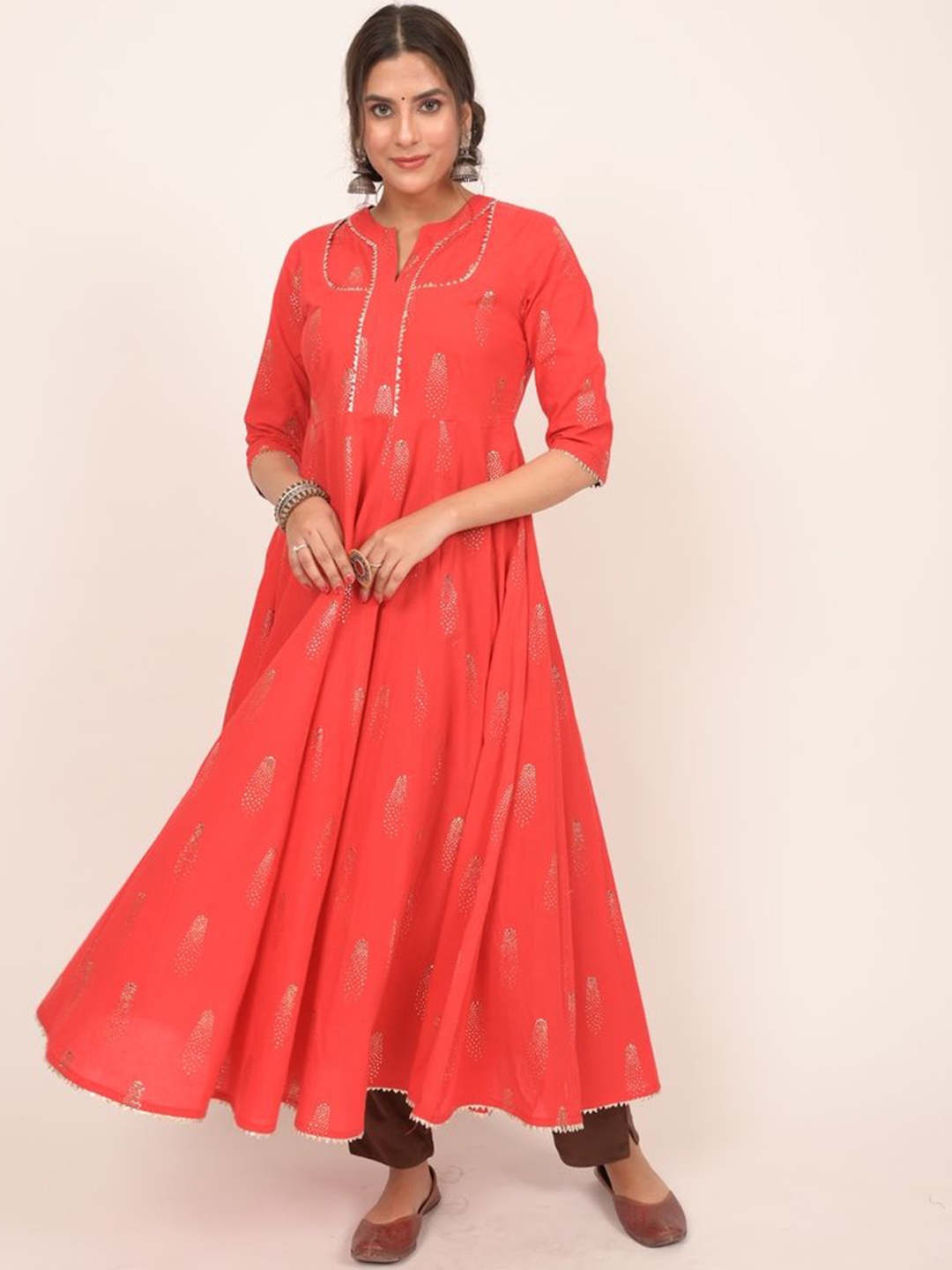 

INDIE JHOLA Floral Printed Gotta Patti Notch Neck Foil Printed Cotton Anarkali Kurta, Red