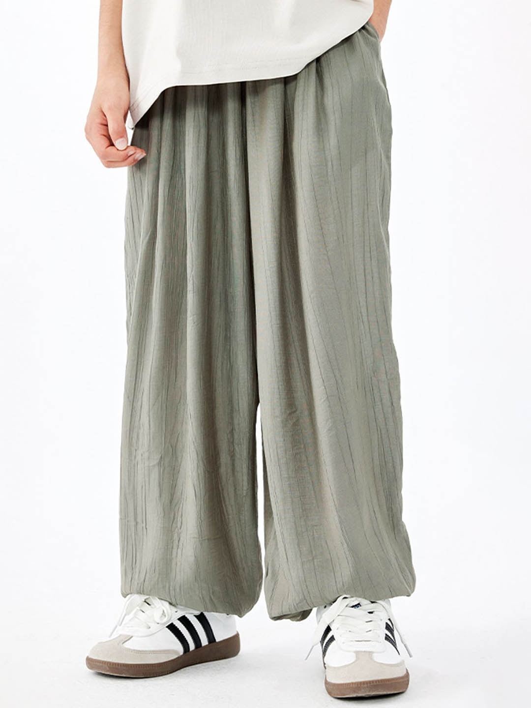 

LULU & SKY Girls Tapered Fit High-Rise Pleated Trousers, Green