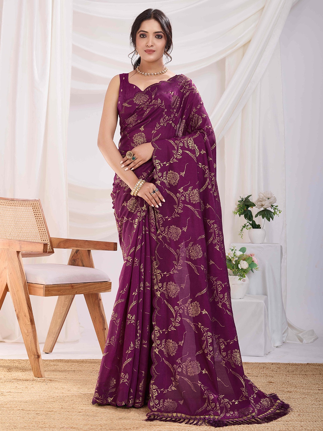 

Mitera Embellished Beads and Stones Saree, Purple