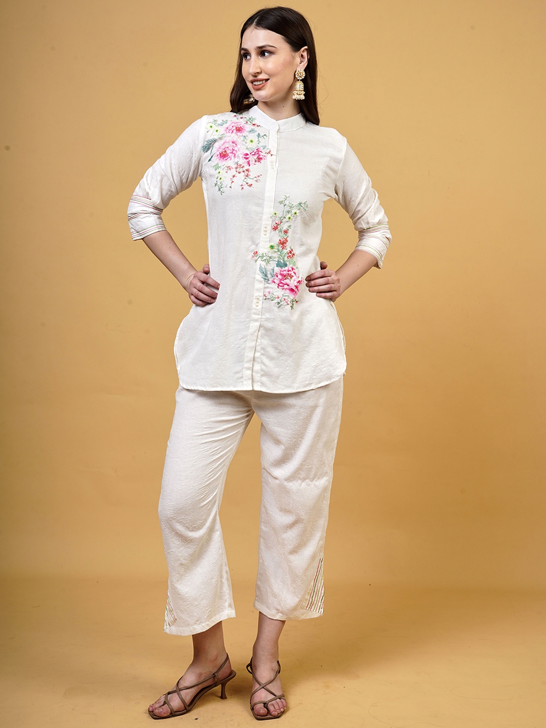 

SRIHA Floral Embroidered Mandarin Collar Organic Cotton Tunic With Trousers, White
