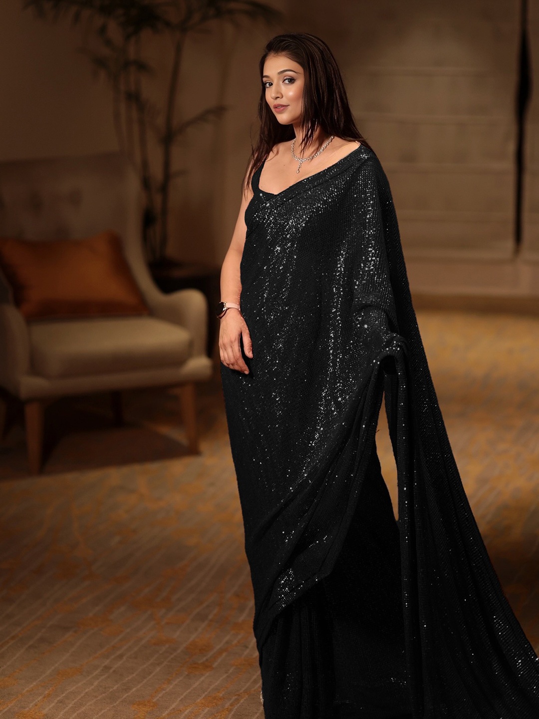 

ANJANI TEXTILE Embellished Sequinned Poly Georgette Heavy Work Saree, Black