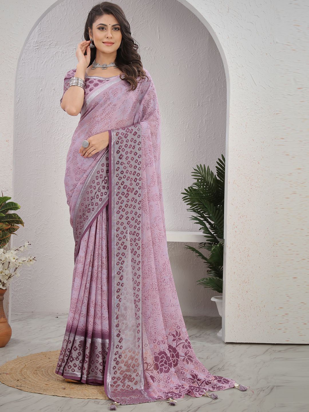 

LeeliPeeri Designer Floral Printed Brasso Saree, Purple