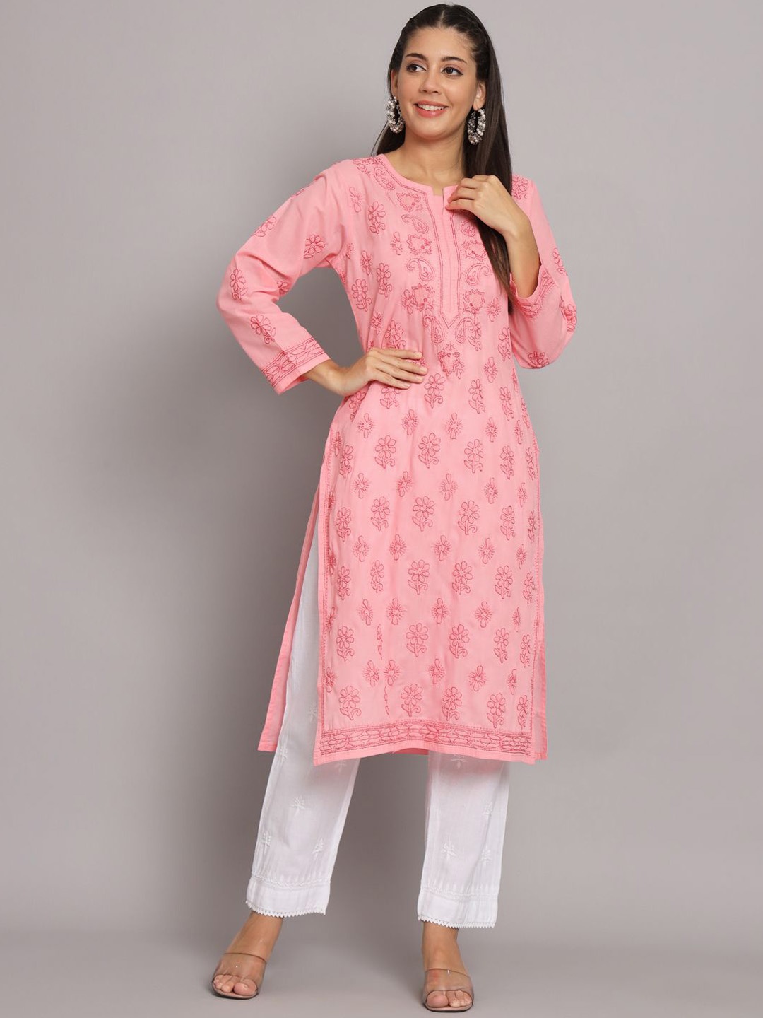 

PARAMOUNT Floral Embroidered Notch Neck Lucknowi Chikankari Kurta, Pink