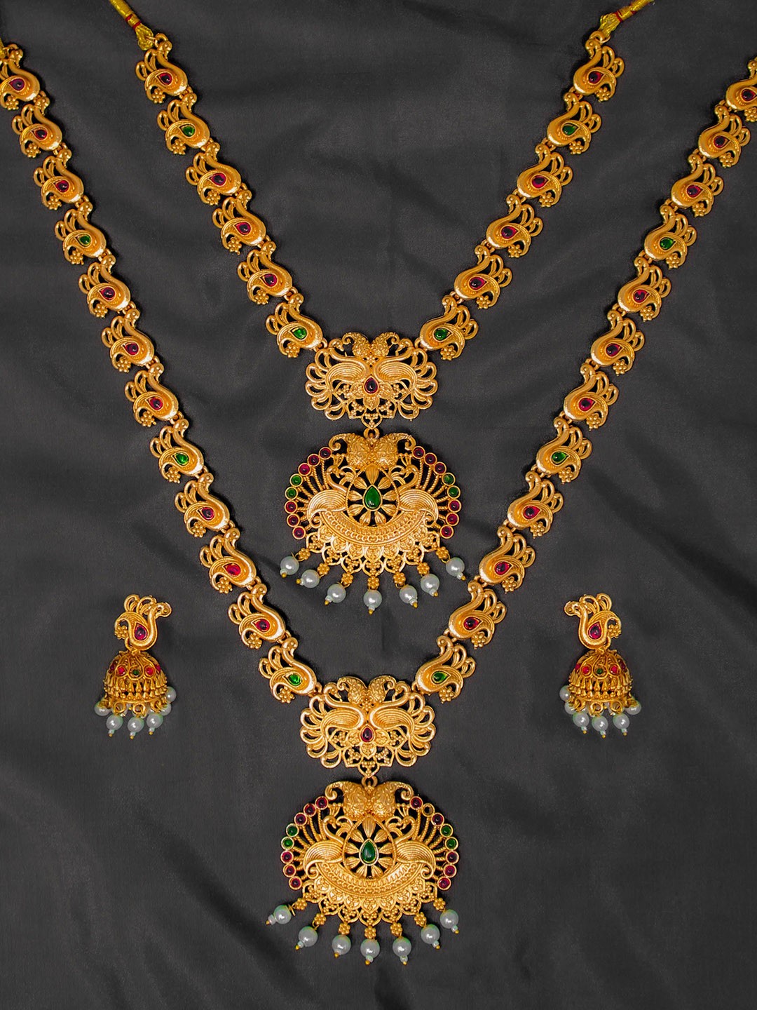 

NAGNESHI ART Gold-Plated Artificial Stone-Studded & Beaded Jewellery Set