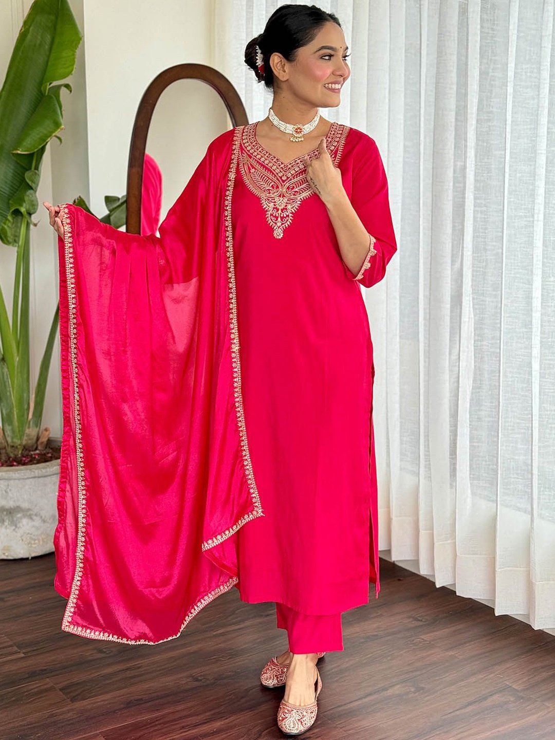 

Lilots Ethnic Motifs Embroidered Sequinned Sweetheart Neck Kurta with Trousers And Dupatta, Pink