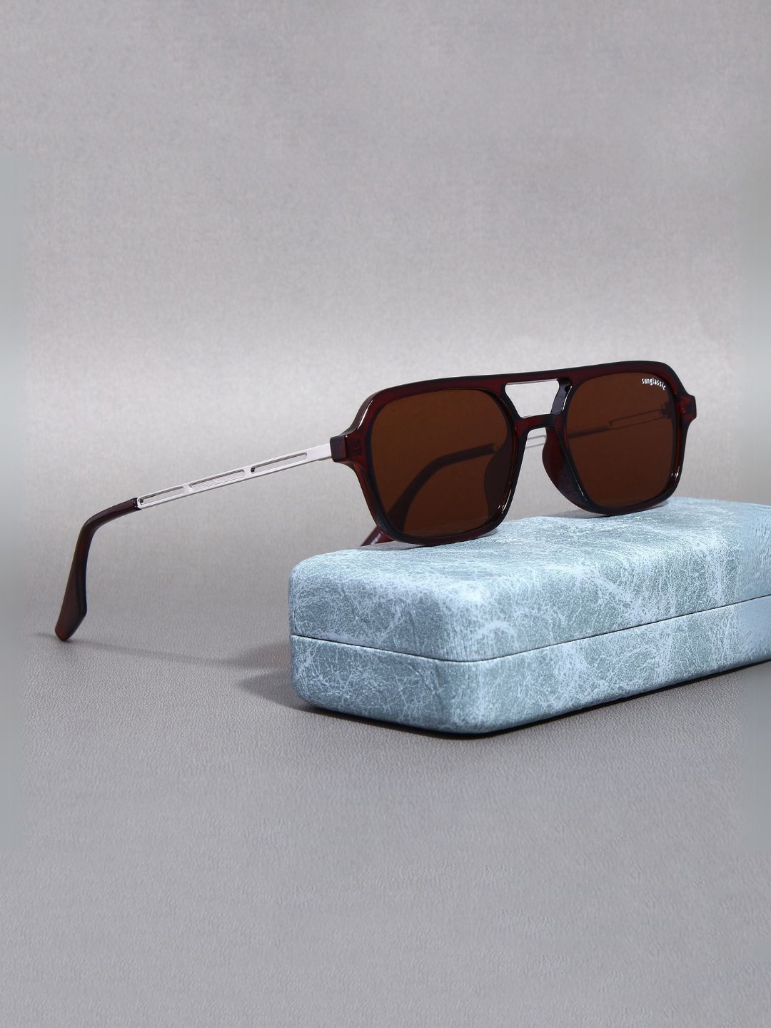 

SUNGLASSIC Unisex COLTON. Silver Brown Rectangle Sunglasses