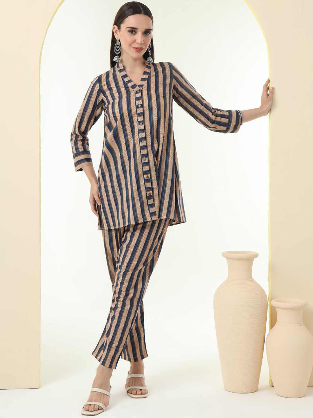 

Tissu Striped Pure Cotton Shirt With Trousers Co-Ords, Brown