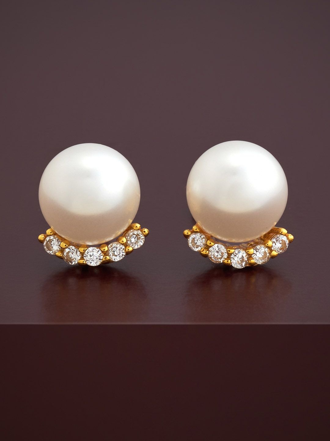 

Kushal's Fashion Jewellery 92.5 Sterling Silver Gold-Plated Pearls Classic Studs Earrings