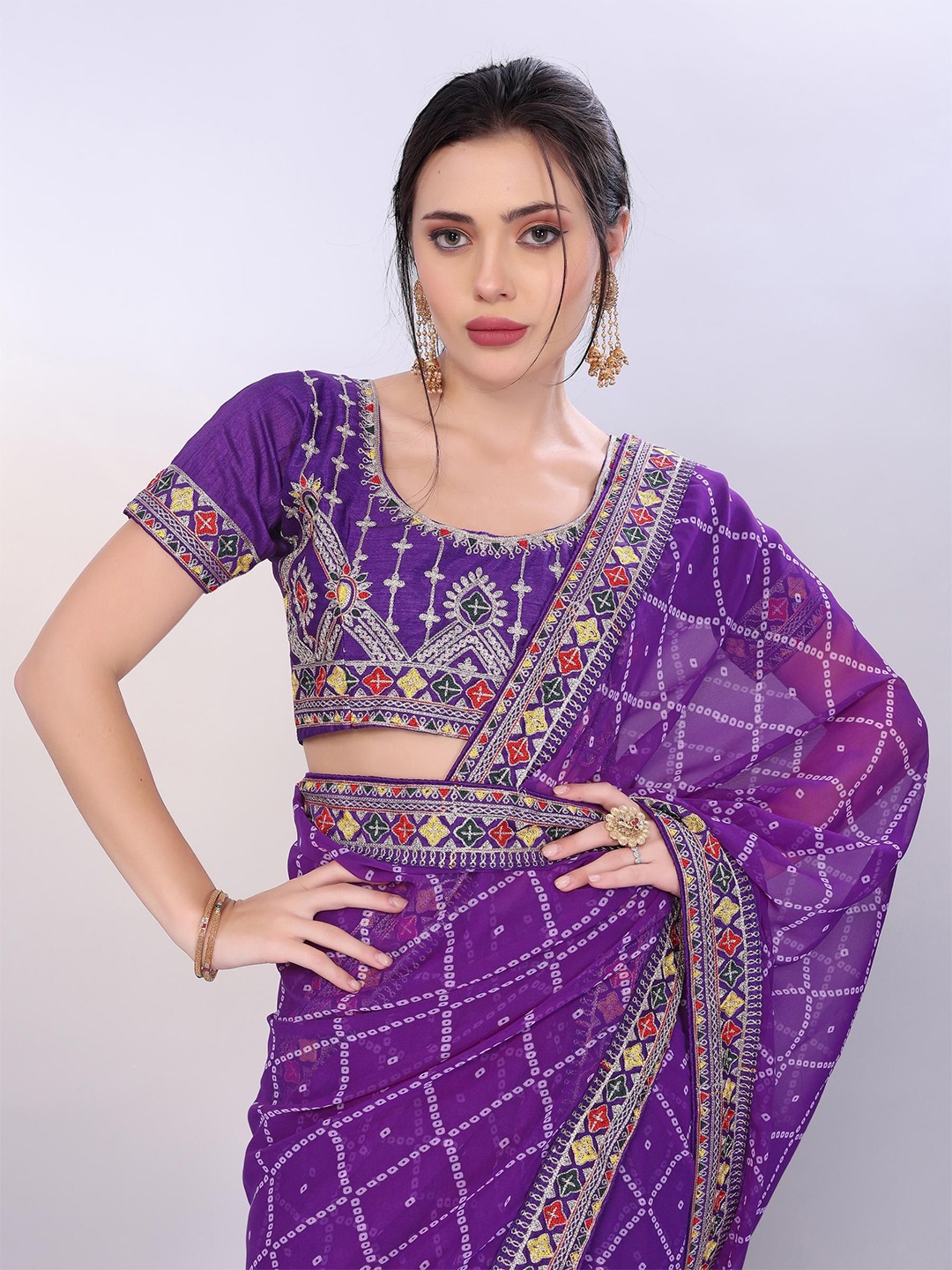 

HERE&NOW Bandhani Embroidered Bandhani Saree, Purple