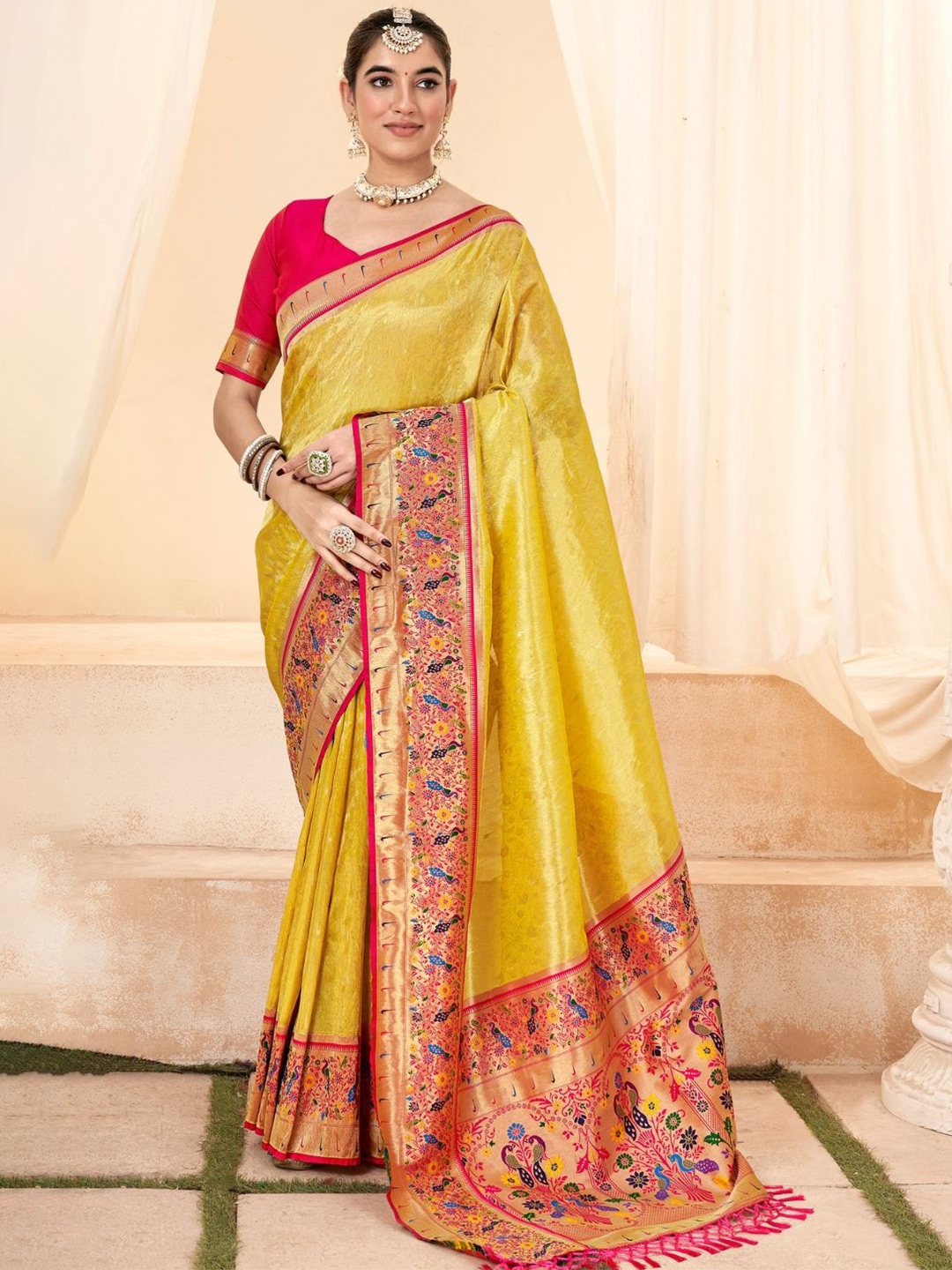

DEVATITHI Yellow Silk Saree