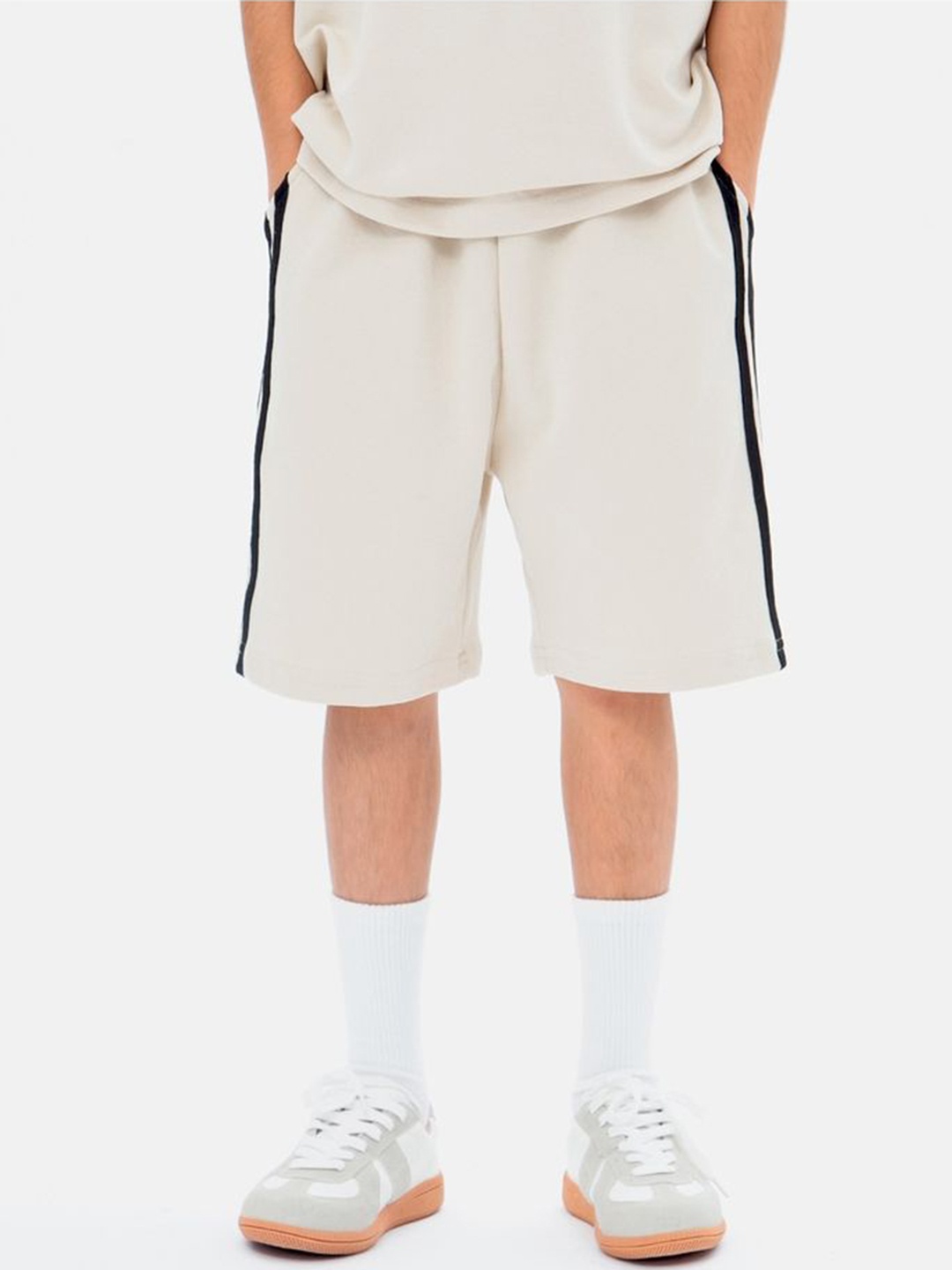 

LULU & SKY Unisex Kids High-Rise Sports Shorts, Beige