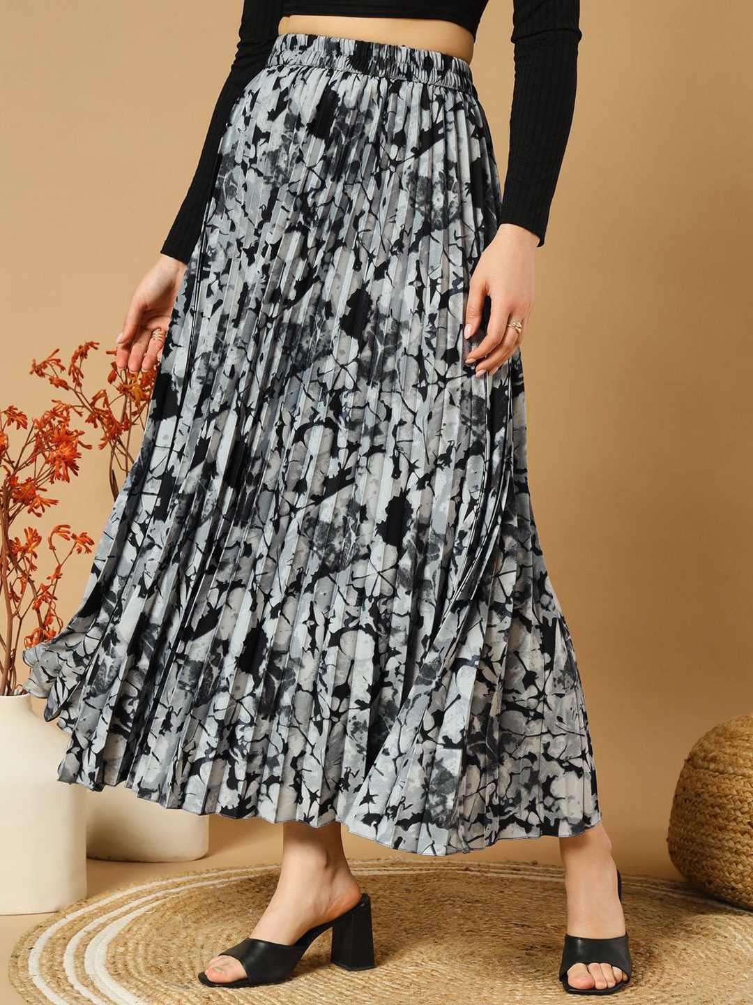 

ZWERLON Floral Printed & Pleated Flared Maxi Skirt, Grey