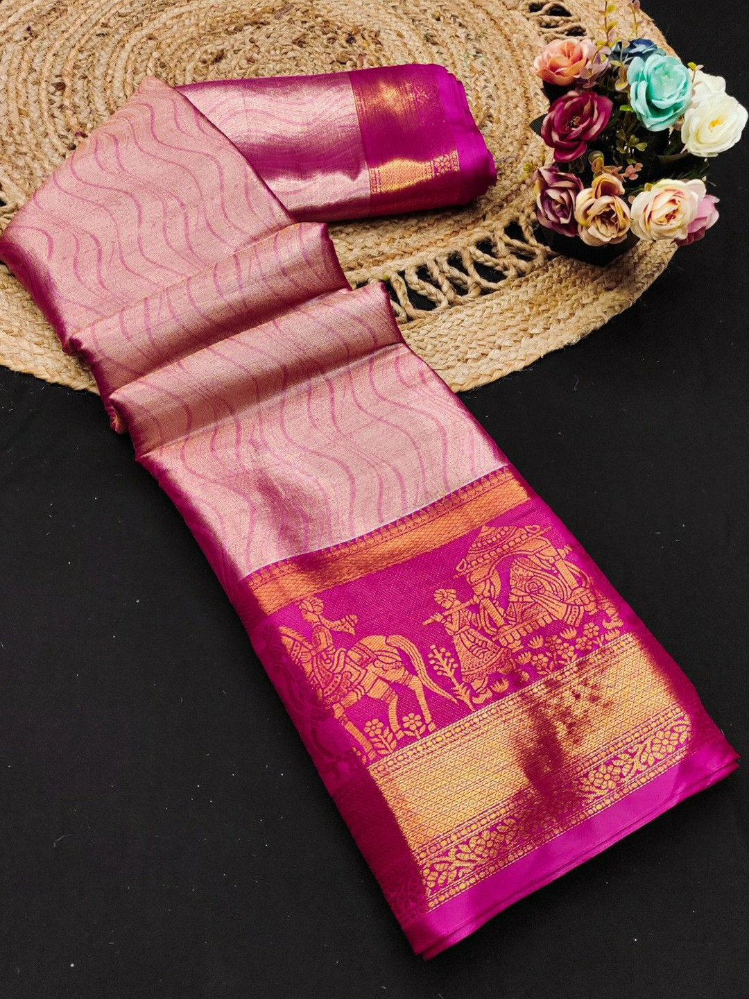 

DIVASTRI Zari Pure Silk Handloom Banarasi Saree, Pink