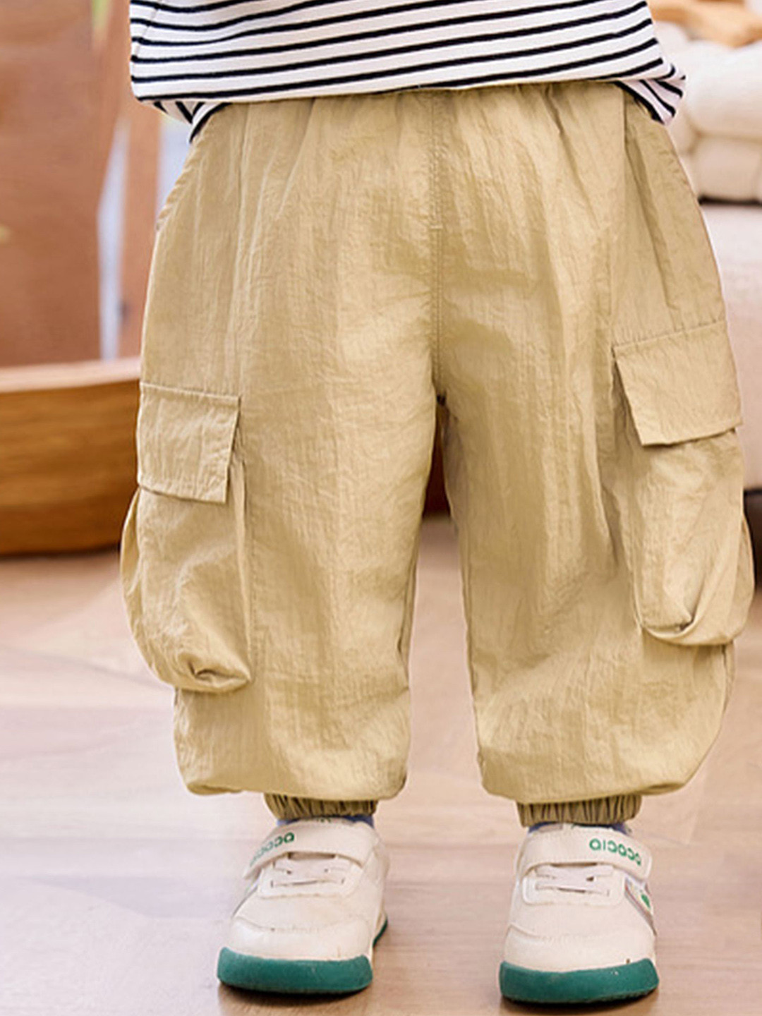 

LULU & SKY Unisex Kids Straight Fit High-Rise Trousers, Khaki