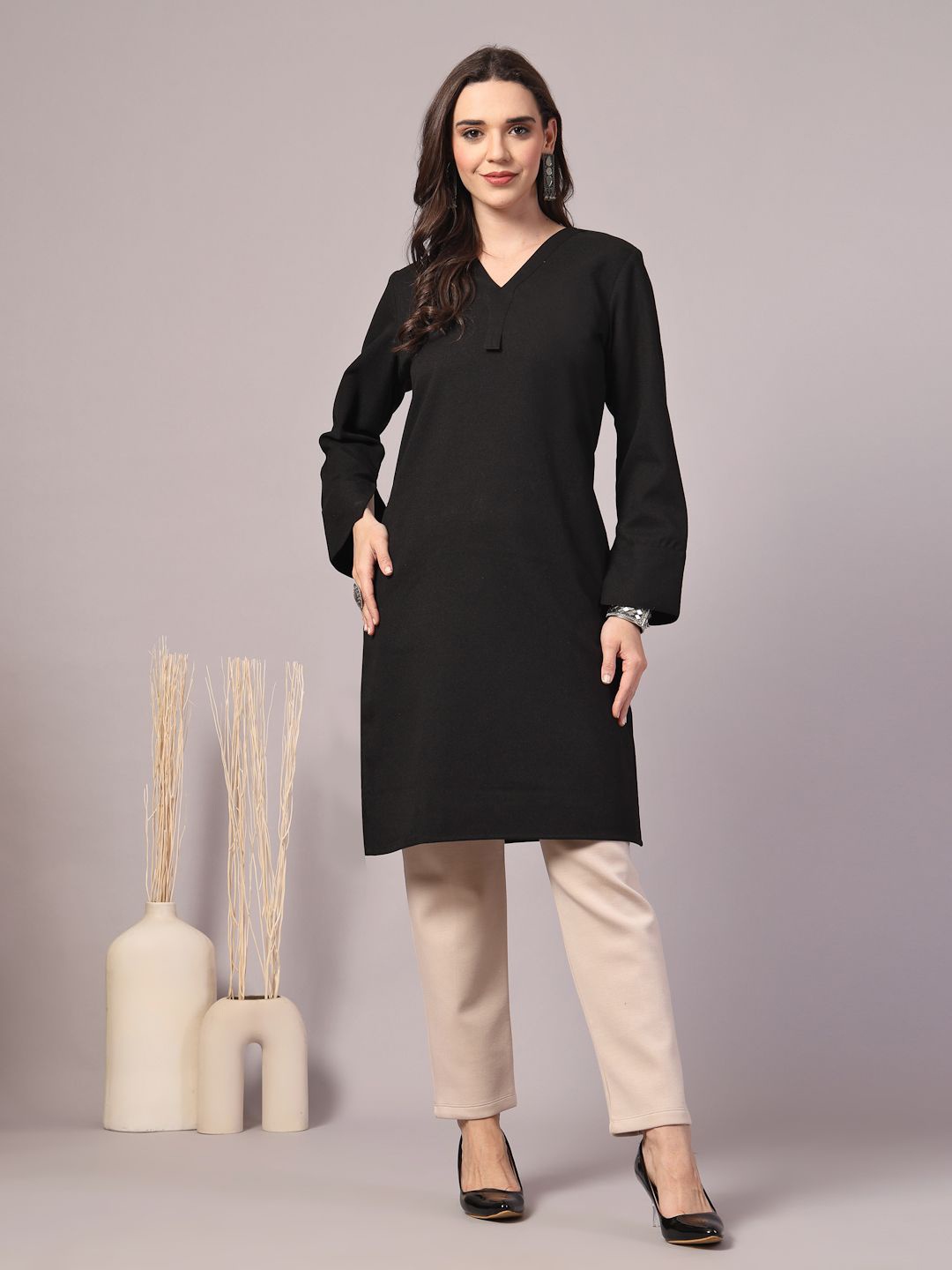 

Kalini Women's Traditional Woolen V-Neck Solid Kurti, Black