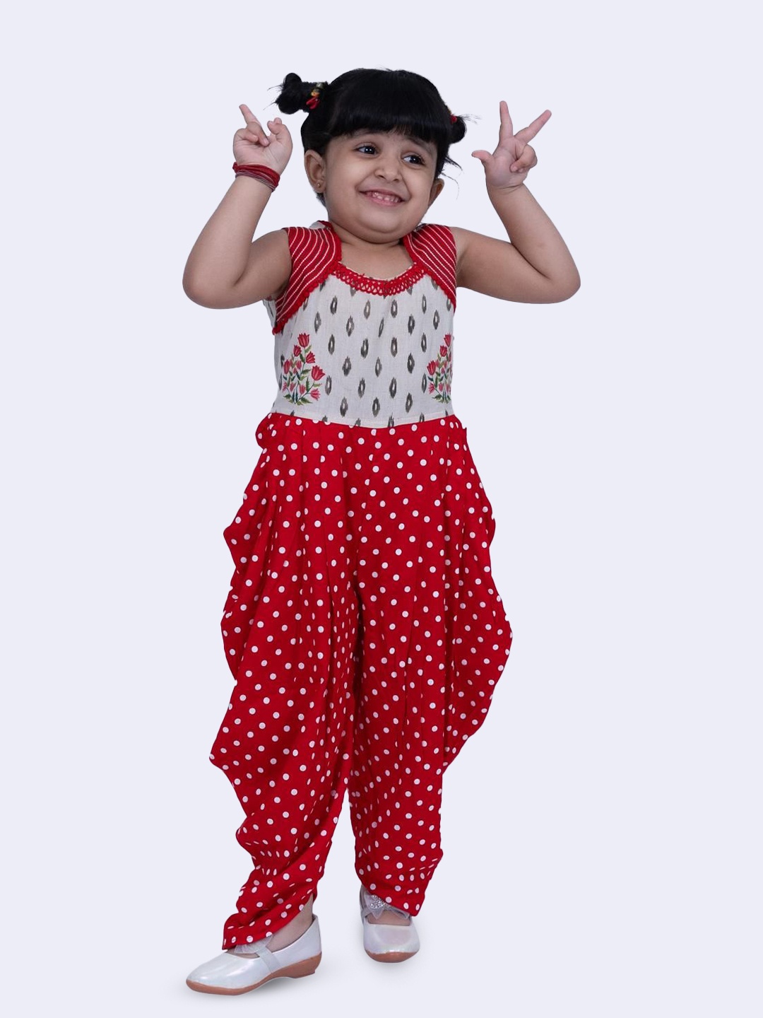 

Twisha Girls Printed Basic Jumpsuit, Off white